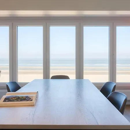 Breathtaking Sea View Apartament De Haan